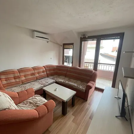 Aparthotel Cherry Struga